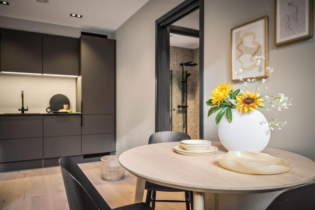 Stay L Luxurious Hideaway In Centrum ベルゲン エクステリア 写真